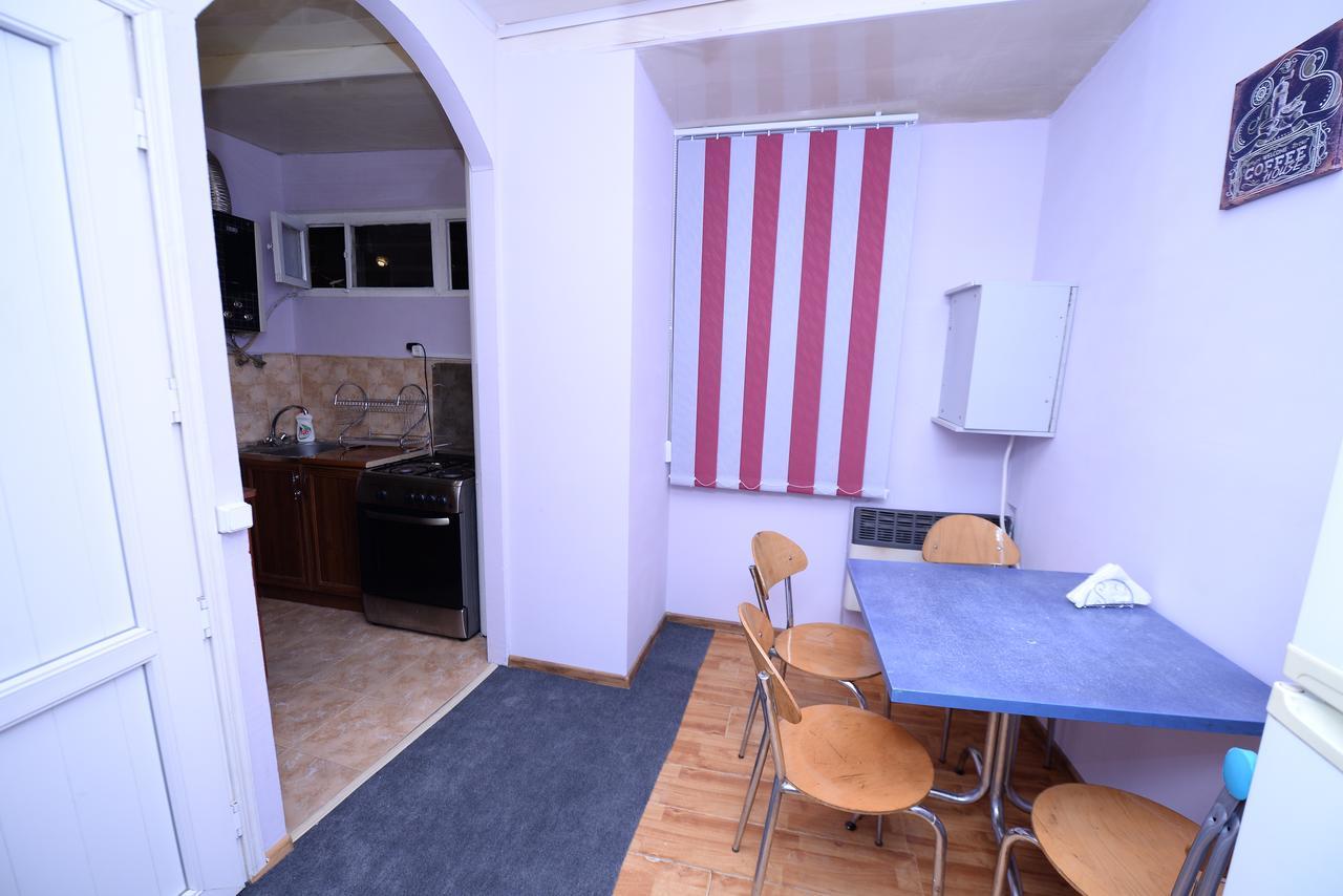 Sweet Home Apartment ティビリシ エクステリア 写真
